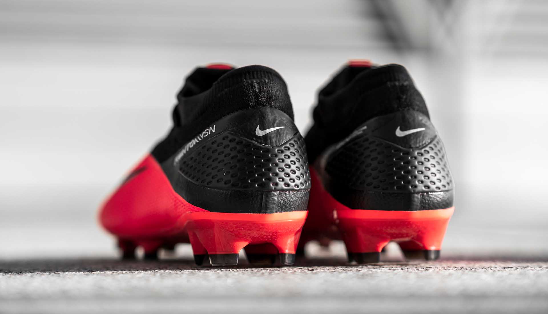 Nike Lace Unisex Adults 'Phantom Vsn Pro Df Fg Footbal .