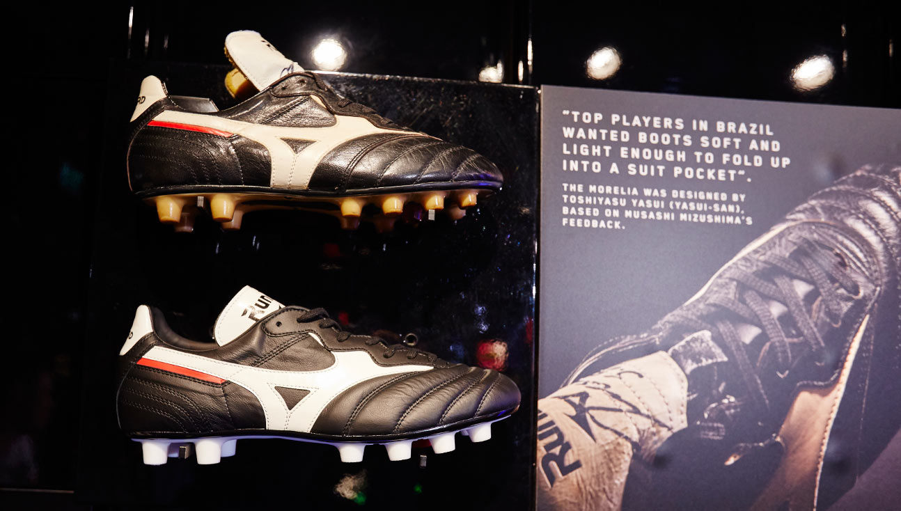 mizuno morelia 30th anniversary