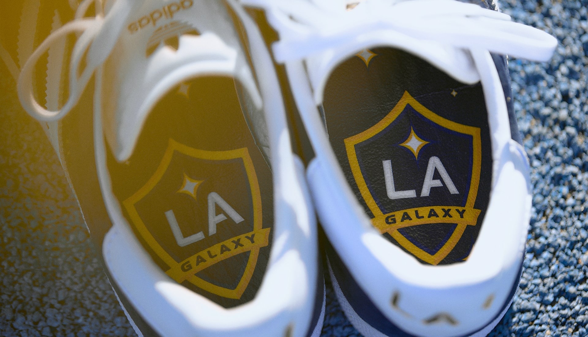 LA Galaxy Wear Kobe Bryant Tribute Kits - SoccerBible