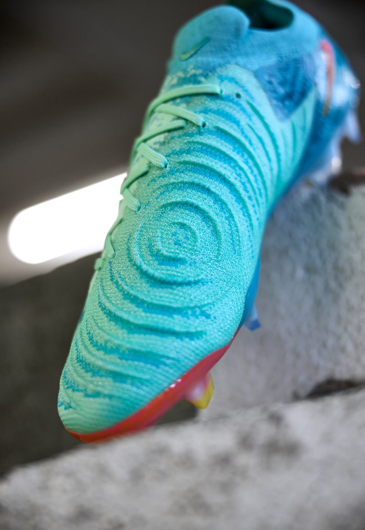 Nike Reveal The 'Phantom Vortex' Pack - SoccerBible