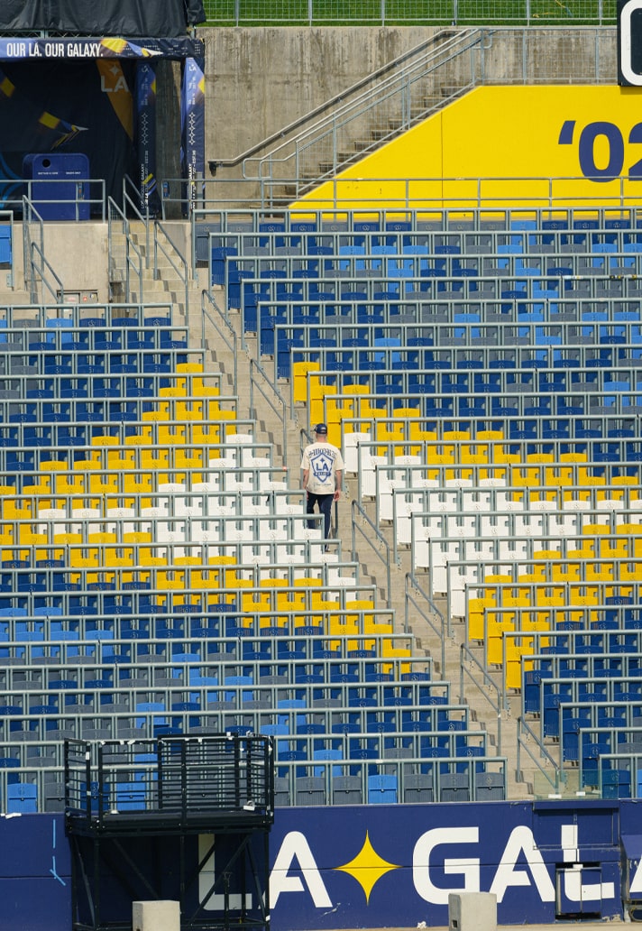 La Galaxy 4 Min