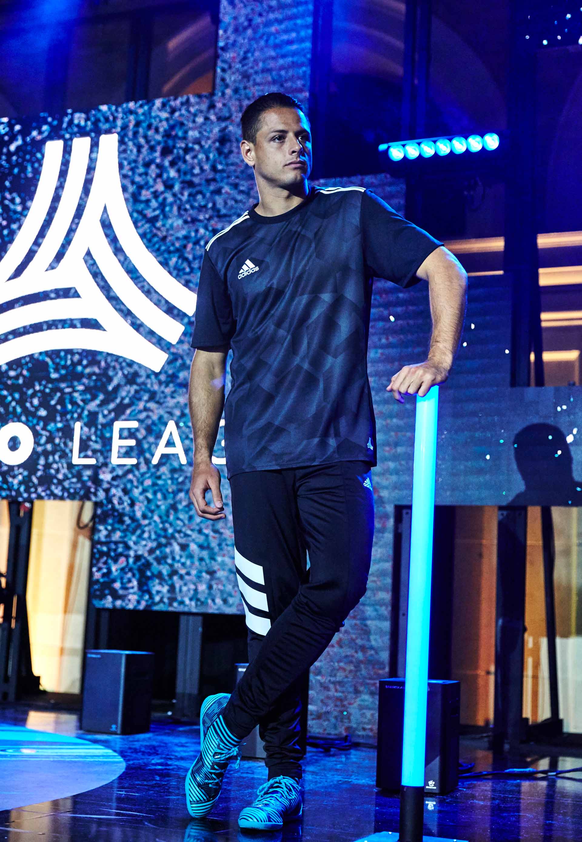 Javier Hernandez Signs For LA Galaxy & Reveals 2020/21 Home Jersey -  SoccerBible