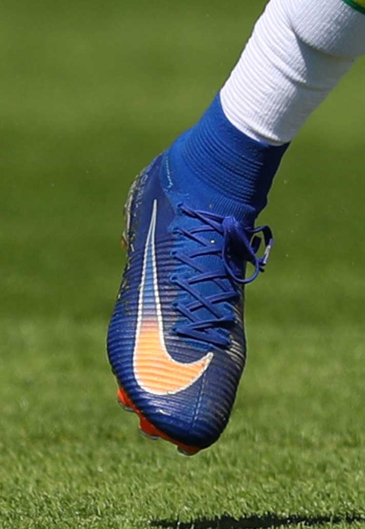 brazil2-boot-spotting-06-08-18.jpg